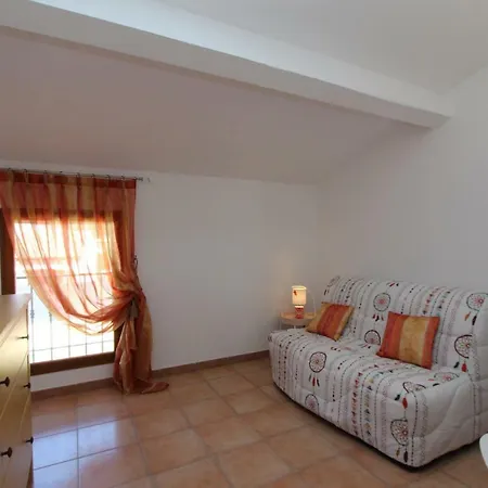 La Joncquiere Rubis Centre * Six-Fours-les-Plages