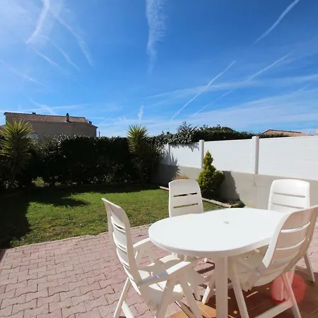 La Joncquiere Rubis Centre Nyaraló Six-Fours-les-Plages